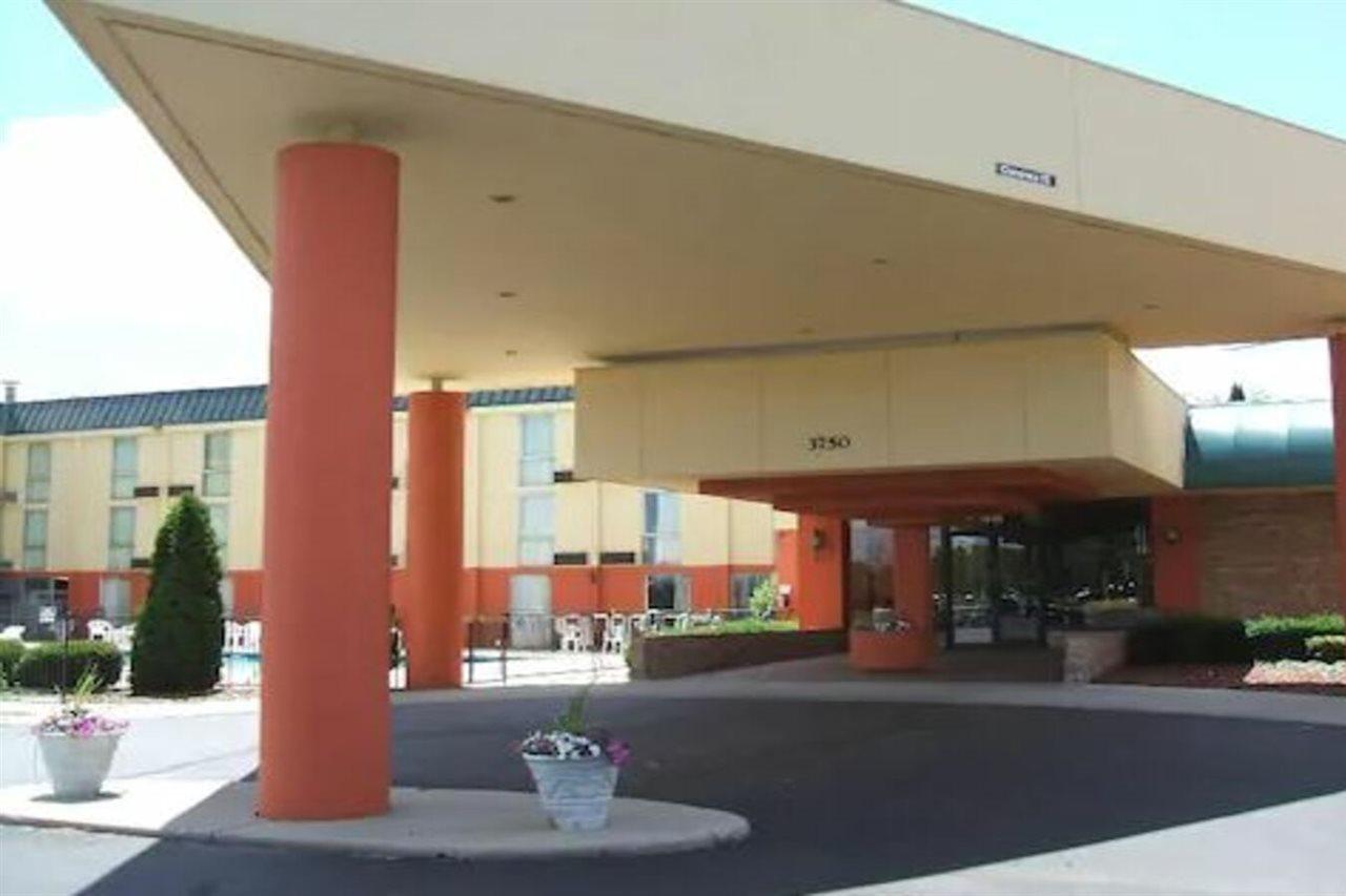 A Victory Inn & Suites - Ann Arbor Eksteriør billede