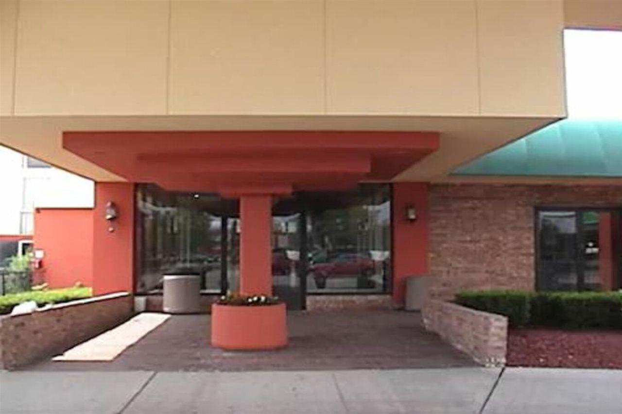 A Victory Inn & Suites - Ann Arbor Eksteriør billede